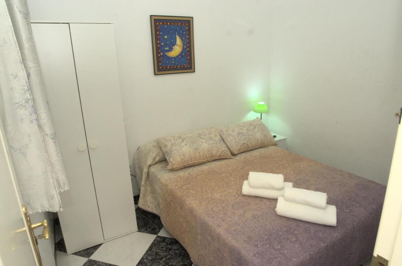 Habitación en el corazón del centro de Málaga Exterior foto